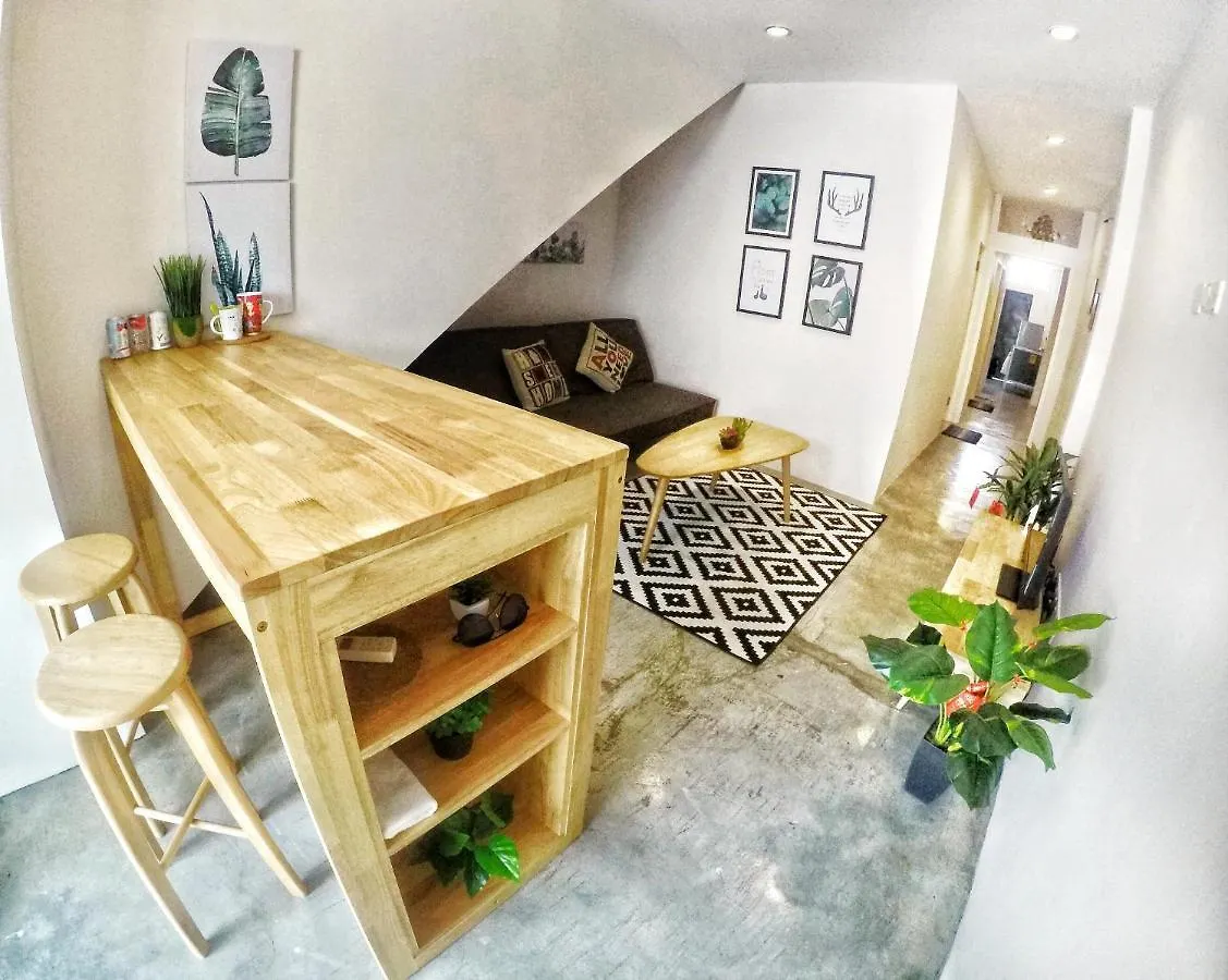 112 Granny Lodge 外婆家-Warmest Home In Georgetown 0*, George Town Malezya
