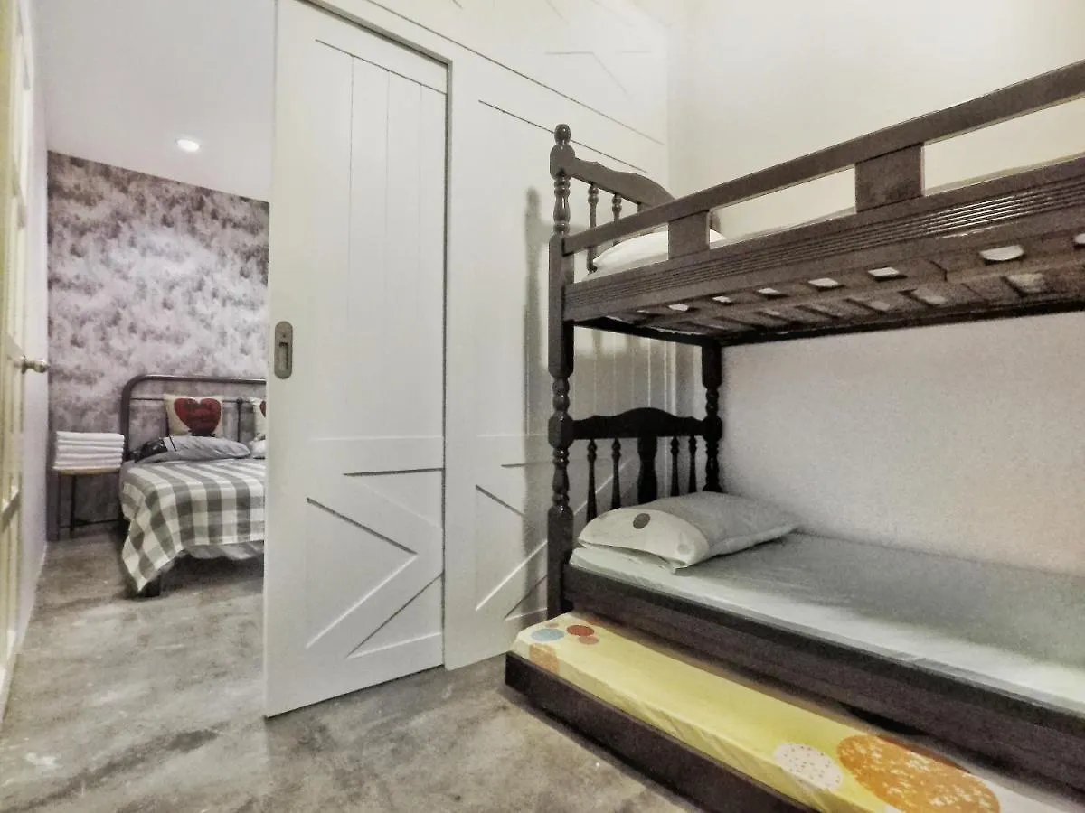 112 Granny Lodge 外婆家-Warmest Home In Georgetown 0*, George Town